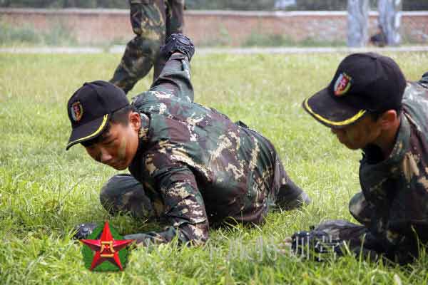 八一军旅夏令营- 2017年军事夏令营火热报名中