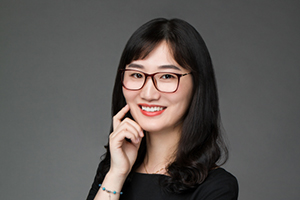 新哲文院老師:新哲教育集團總監助理—錢竹青