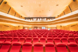 廣東實驗中學(xué)附屬江門學(xué)校國際部大禮堂