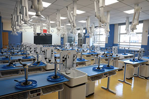 上海閔行區協和雙語教科學校實驗室