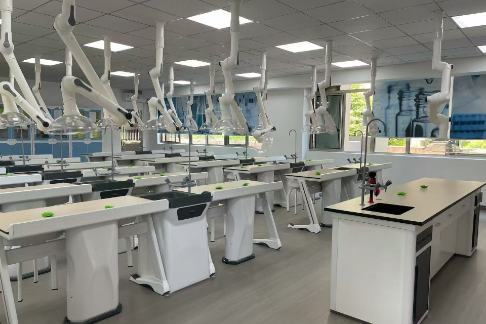 杭州英才學校實驗室