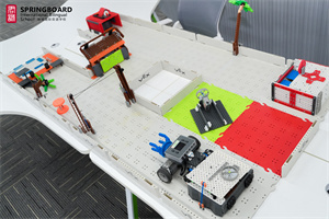 君誠國際雙語學(xué)校AI教具