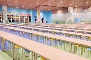 北京外國語大學(xué)外籍人員子女學(xué)校(地址:北外附校)食堂